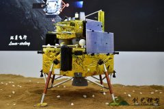 <b>嫦娥五号探月模型</b>